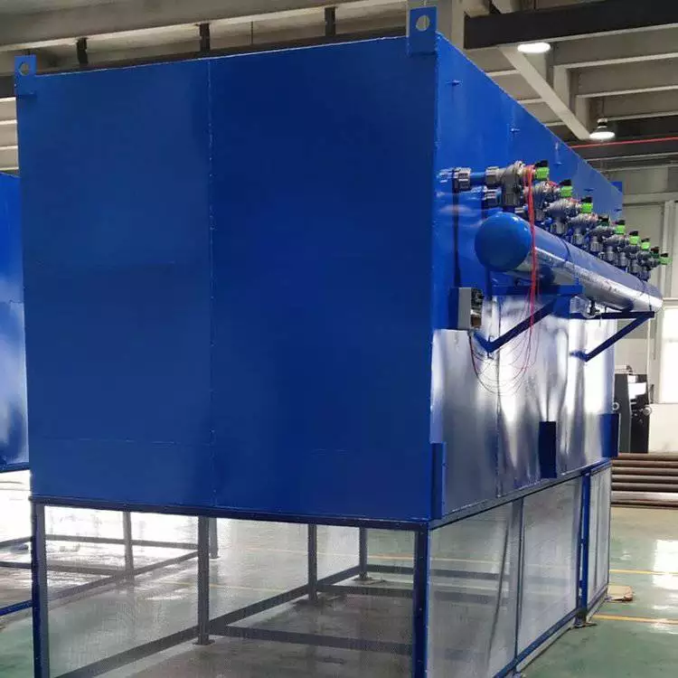 高爐鼓風(fēng)機(jī)進(jìn)氣口配套自潔式空氣過(guò)濾器